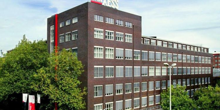LANXESS mengkonfirmasi dan mempersempit koridor panduan 2020