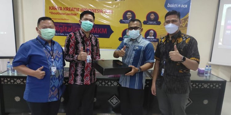 Kolaborasi BCA, Blibli dan Gojek Hadirkan Edukasi bagi UMKM dukung Program Karya Kreatif Indonesia
