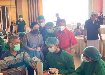 Pantau Langsung Distribusi 10.000 Vaksin, Puan Gandeng Komunitas Menuju Bali Jadi Zona Hijau