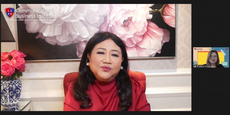 Jalan – Jalan Virtual dengan VIRAL (Virtual Travel) : Smart & Safe Travel