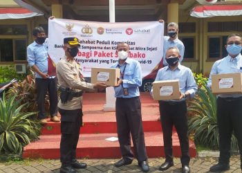 Sinergi dengan Dinas Koperasi dan Kepolisian, KSP Sahabat Mitra Sejati dan  Bank Sampoerna Berbagi Sembako ke 17 Kota