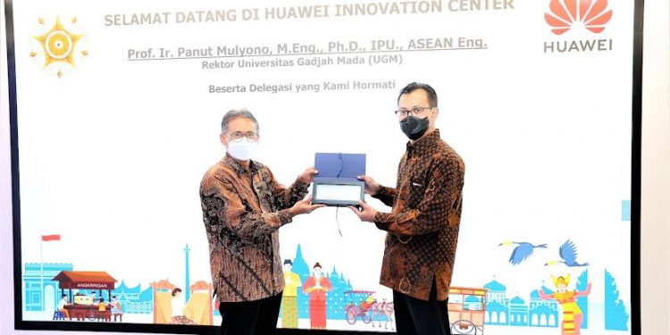 Huawei, UGM Perkuat Kolaborasi dalam Pengembangan  Talenta Digital Indonesia