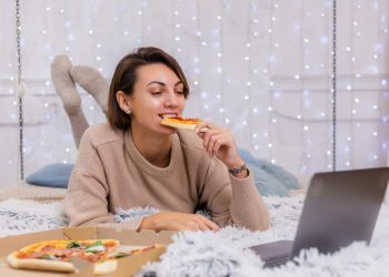 Shopee Tawarkan Kemeriahan Tanpa Keluar Rumah