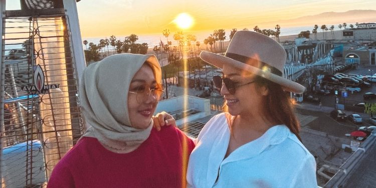 OPPO Find X3 Pro 5G Temani Nikita Willy  Merekam Momen menjadi Ibu Baru