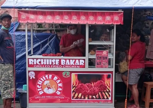 Richiise Bakar Nan Mantap Rasa dan Cuannya