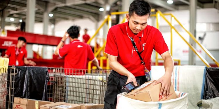 Kencangkan Fondasi Pengiriman, J&T Express Fokus Pada Pengembangan Layanan