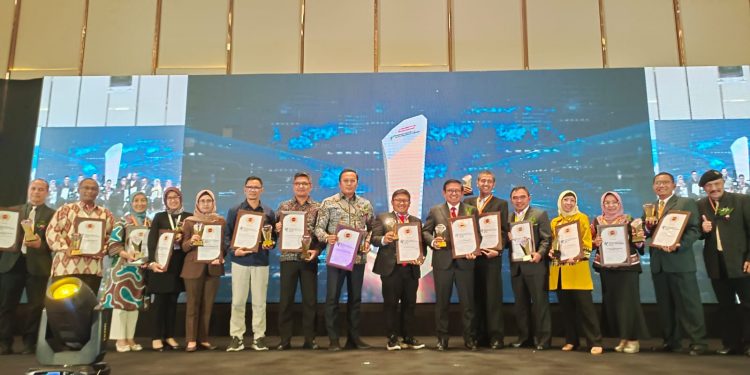Sejumlah Perusahaan BUMN, BUMD dan Swasta Meraih Penghargaan Human Capital & Performance Award 2022