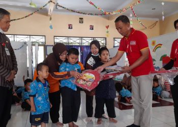 Kolaborasi “Tunjuk Tangan untuk Generasi Maju” oleh SGM Eksplor dan Alfamart Dukung Pendidikan dan Nutrisi Anak Generasi Maju Indonesia dari Aceh hingga Papua