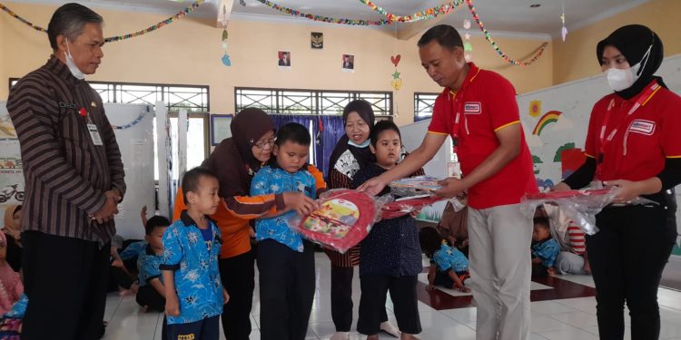 Kolaborasi “Tunjuk Tangan untuk Generasi Maju” oleh SGM Eksplor dan Alfamart Dukung Pendidikan dan Nutrisi Anak Generasi Maju Indonesia dari Aceh hingga Papua