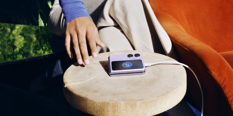 “Anti Boros, Bebas Ribet” Keunggulan Baterai OPPO Find N2 Flip Diakui Konsumen