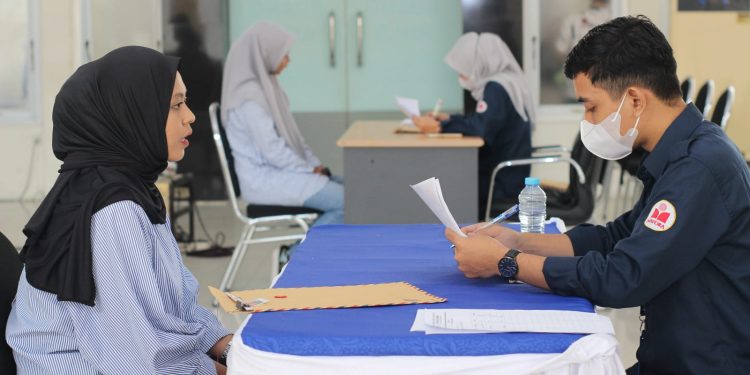 Gelar Pekan Karier, Alumni Kampus Vokasi Kemenperin Terserap Kerja di Industri