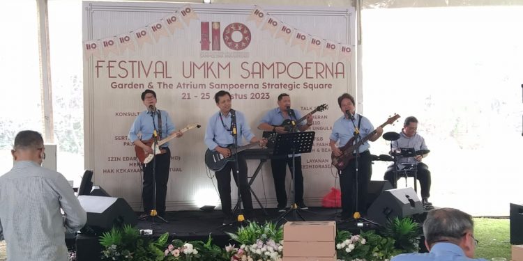 Festival UMKM Sampoerna Sukses Hadirkan Ratusan UMKM Dan Blue Beatles Band
