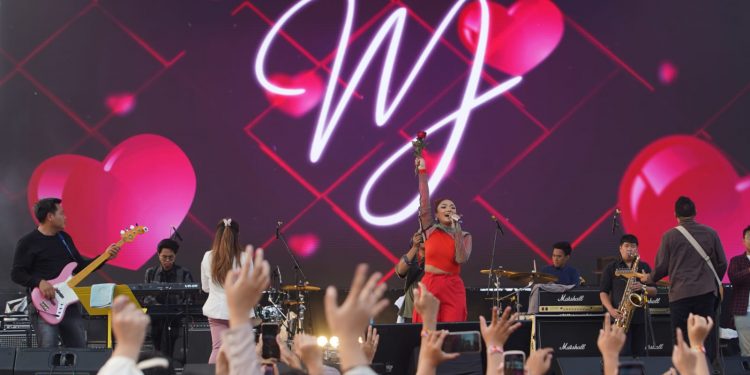 J&T Express Sukses Kolaborasikan Seni, Musik, dan Kreativitas dalam J&T Connect Fest 2023