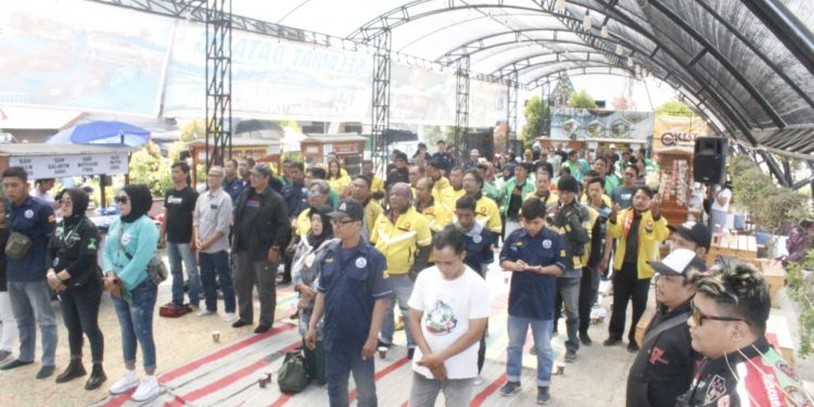 Bangun Kepedulian Bersama Untuk Sesama, Indonesia Respon Gelar Kegiatan “Ayo Ngopi Bareng Ojol” Se-Solo Raya