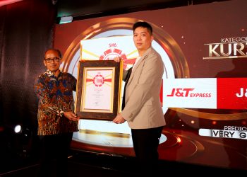 Tingkatkan Kualitas Layanan Pengiriman, J&T Express Meraih Indonesia Original Brand Award 2023