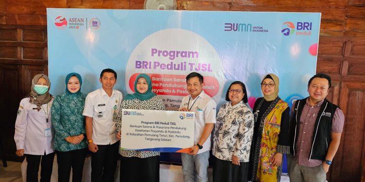 Dukung Pemerintah Tangani Stunting, BRI Regional Office Jakarta 3 Beri Bantuan Alkes Untuk Posyandu/Posbindu di Tangsel