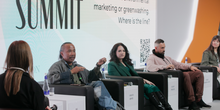 Perkenalkan Keunggulan Fesyen Indonesia, Ali Charisma & aldrie by L Tampil di BRICS+ FASHION SUMMIT Moskow