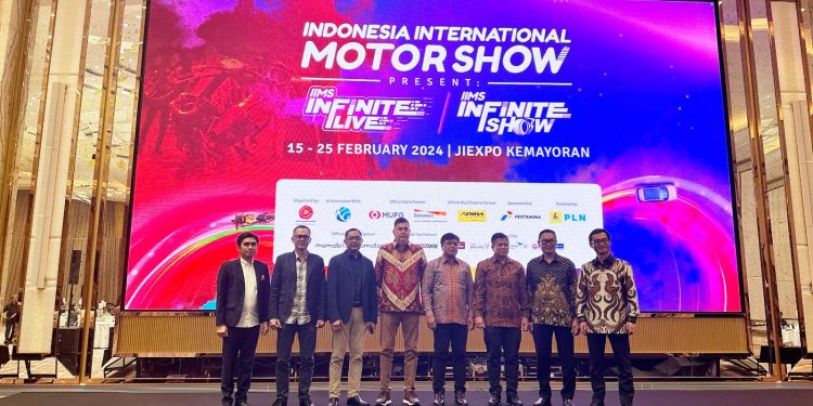 Sinergi Danamon Bersama Adira Finance dan MUFG Tawarkan Solusi Finansial dari Hulu ke Hilir dalam IIMS 2024