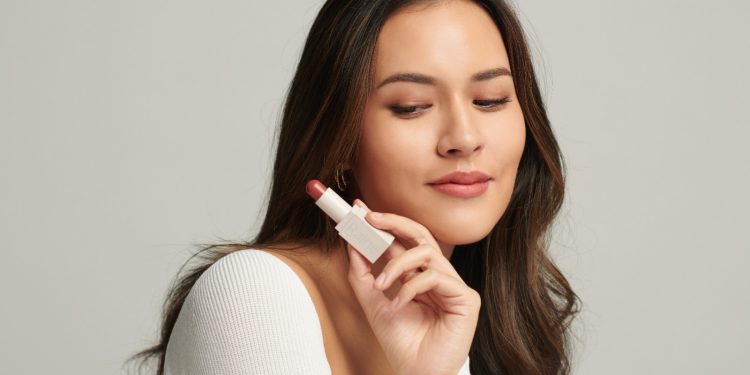 Dengan Raine Beauty, Tetap Tampil Segar dan Menawan Selama Berpuasa di Bulan Ramadan