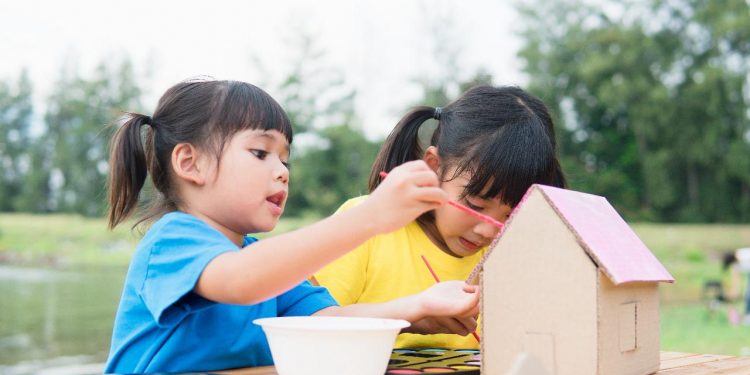 Pencernaan Anak Sehat Dukung Perkembangan Sosial-Emosional si Kecil Agar Tumbuh Jadi Anak Hebat