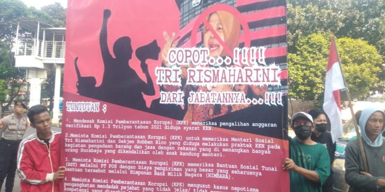 Aliansi Mahasiswa & Pemuda Peduli Hukum (AMPPUH) Desak KPK Periksa Risma Terkait Dugaan Korupsi di Kemensos