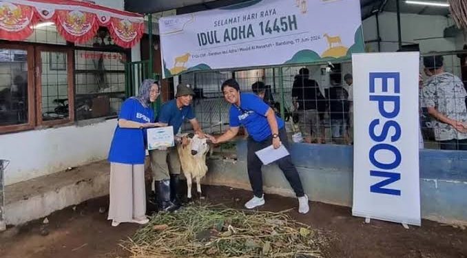 CSR Idul Adha dari Epson, Sebar Daging Kurban untuk Masyarakat di Sejumlah Wilayah