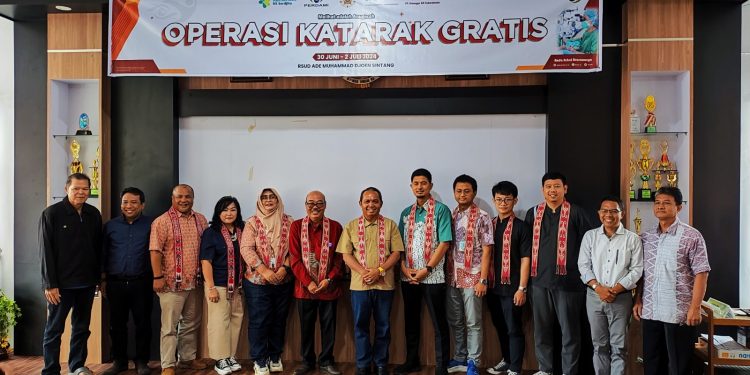 Danamon Gelar Operasi Katarak Gratis di Kabupaten Sintang untuk Berkontribusi Meningkatkan Kualitas Hidup Masyarakat