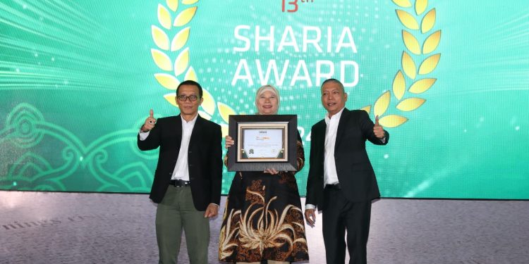 Unit Usaha Syariah (UUS) Danamon Terima Penghargaan Pada Ajang 13th Infobank Sharia Recognition 2024