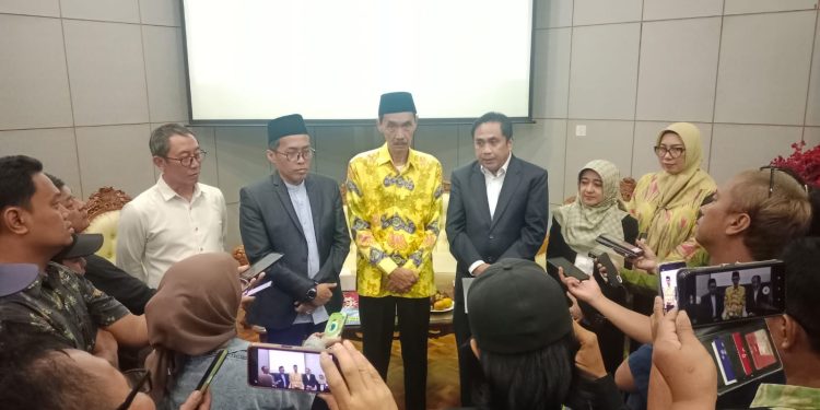 1000 Cahaya Indonesia: Inisiatif Riset Imam Bukhari dan Pembangunan Taman Soekarno Garden di Uzbekistan