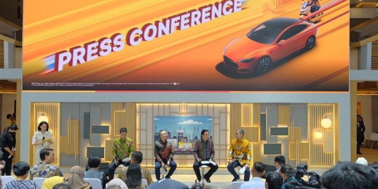 Danamon Bersama Adira dan MUFG Manjakan Pengunjung IIMS Jakarta 2025 dengan Promo Menarik