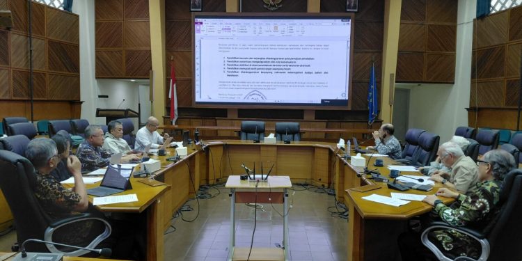 Forum Guru Besar ITB Tegaskan Tabiat Menerabas Rusak Semua Sendi Kehidupan, Pendidikan Bermartabat Kunci Perbaiki Generasi