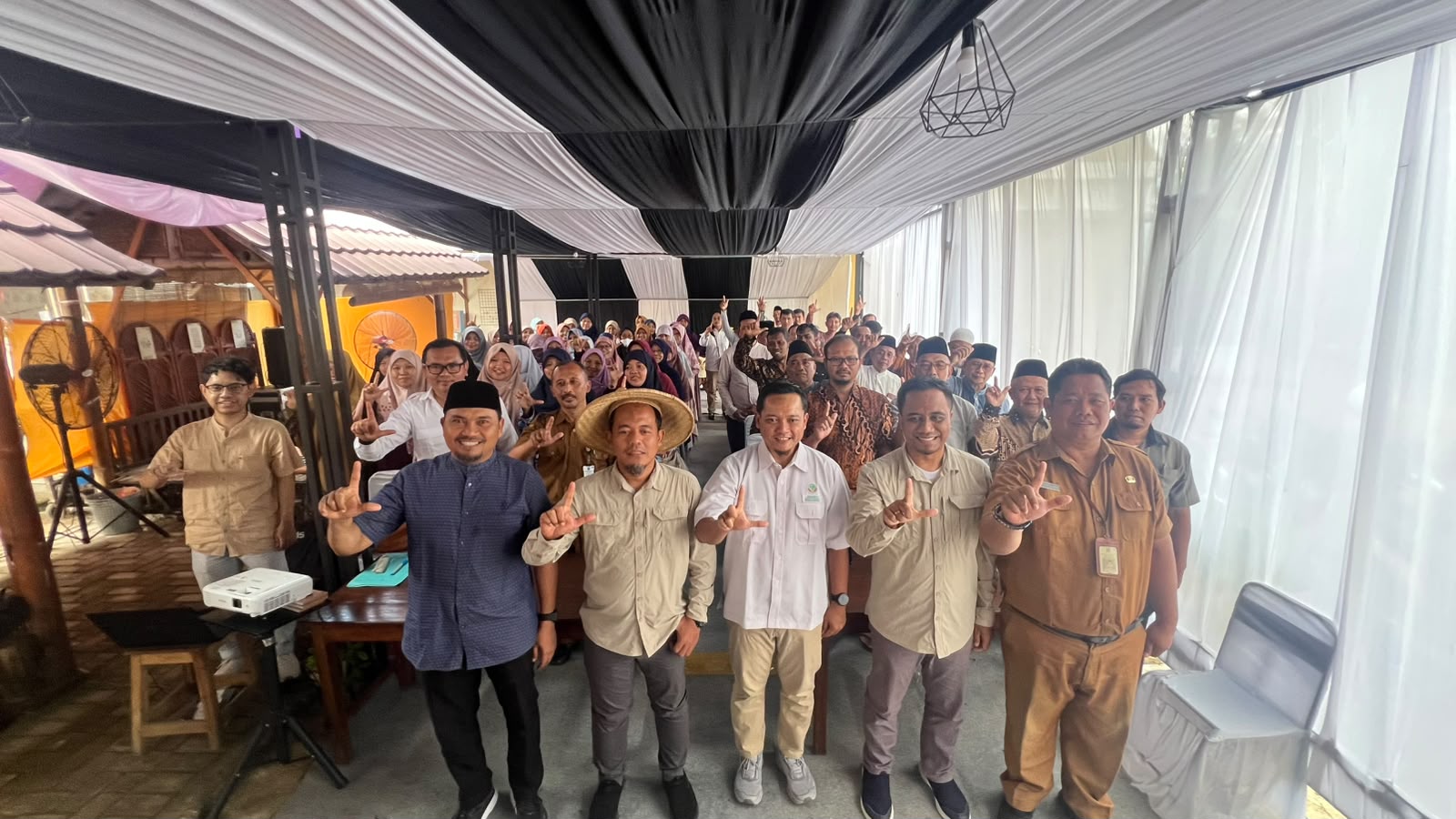 Anggota DPR RI Jatim 7 Tegaskan Kunci Swasembada Gula Ada di Petani